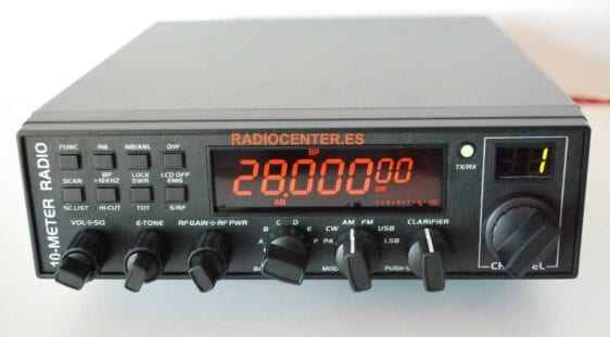 AT-5555 ANYTONE / DYNASCAN PLUS 10 METROS RADIO HF