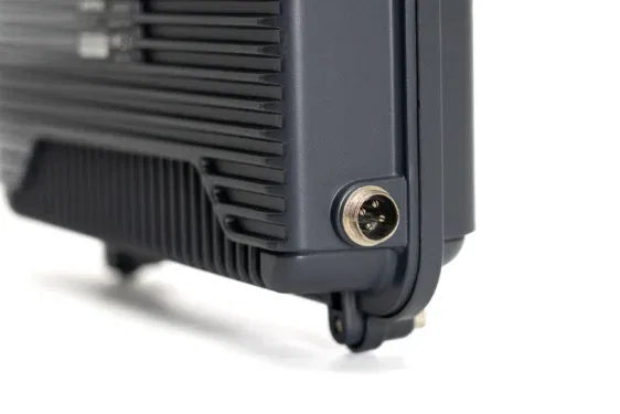 RPTU10_Jetfon-RPT-U10_repetidor-conector1-scaled JETFON RPT‑U10 REPETIDOR UHF‑FM COMERCIAL 400‑480 MHz 16 CANALES ALTA COBERTURA