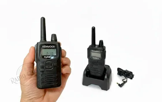 WALKIE-TALKIE KENWOOD PKT‑300 PMR446 COMPACTO 0.5 W ERP / 16 CANALES