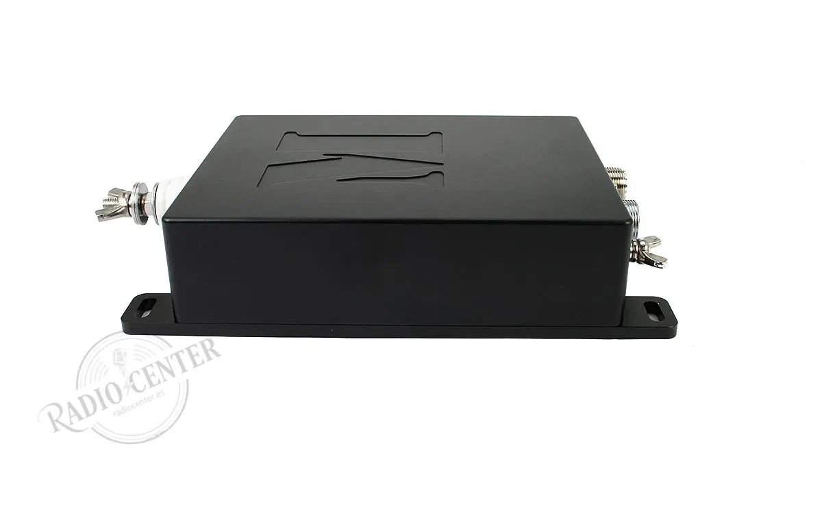 MAT-40 ACOPLADOR AUTOMÁTICO EXTERIOR HF 1.8-54 MHZ 120W