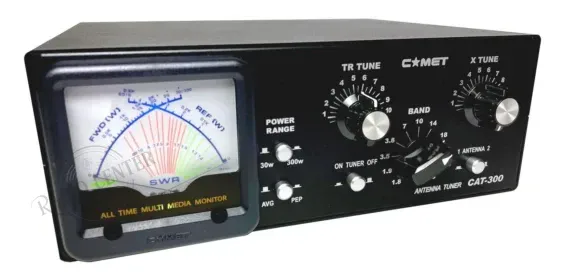 Comet CAT-300 | 1,8 – 56 MHz | 300 W PEP | Red T | Medidor Cruz Retroiluminado