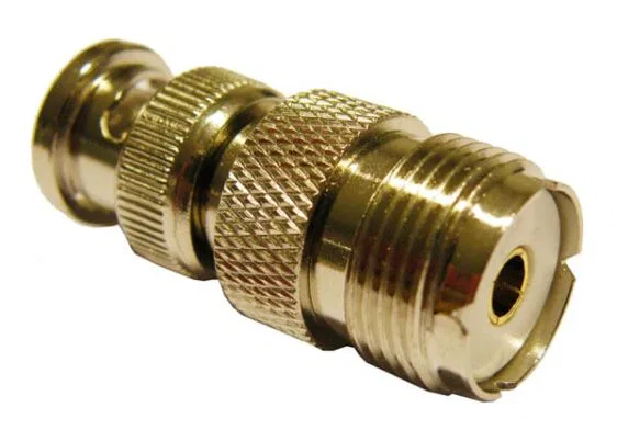 HEMBRA PL A MACHO BNC