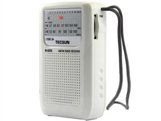 R233 TECSUN RADIO DE BOLSILLO