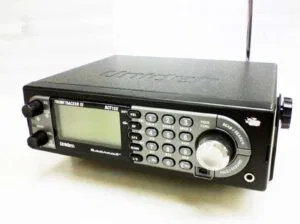 BTC 15 X UNIDEN SCANNER DE SOBREMESA