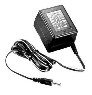 CW-151 CARGADOR PARA ICOM / ADI