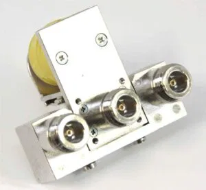 CZX-3500 - Relé coaxial, 3 conectores N , 50-4000 MHz., 250 W., 3 GHz.