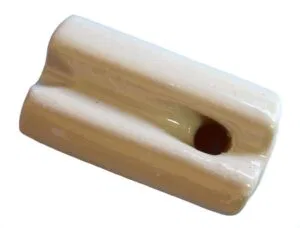 AISLADOR CERÁMICO TIPO HUEVO , EN PORCELANA