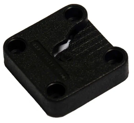 DOCK05 - Pinza CLICK FAST de plástico