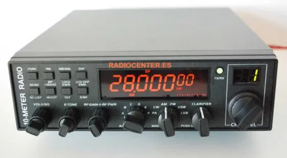 AT-5555 ANYTONE / DYNASCAN PLUS 10 METROS RADIO HF