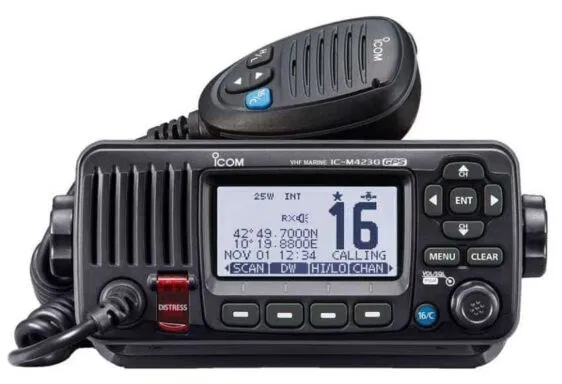 Icom IC-M423GE VHF Estanco con DSC y GPS