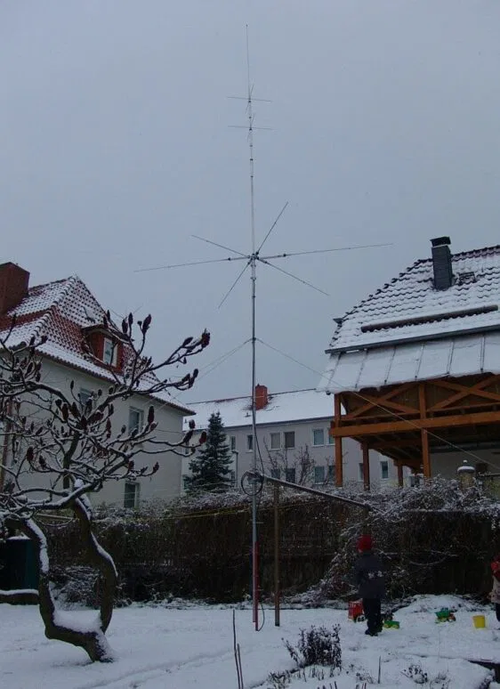 CP-6SR DIAMOND 6 bandas: 6-10-15-20-40-80 mts.