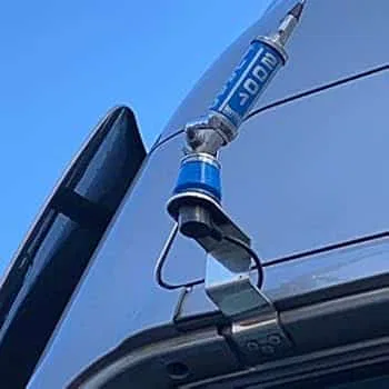 Soportes de antena para camiones