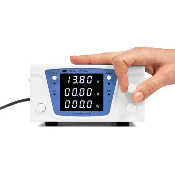 MFJ PC-305 FUENTE DE ALIMENTACIÓN REGULABLE 30A CON DISPLAY DIGITAL